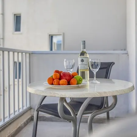2br Quiet And Cozy * Gzira